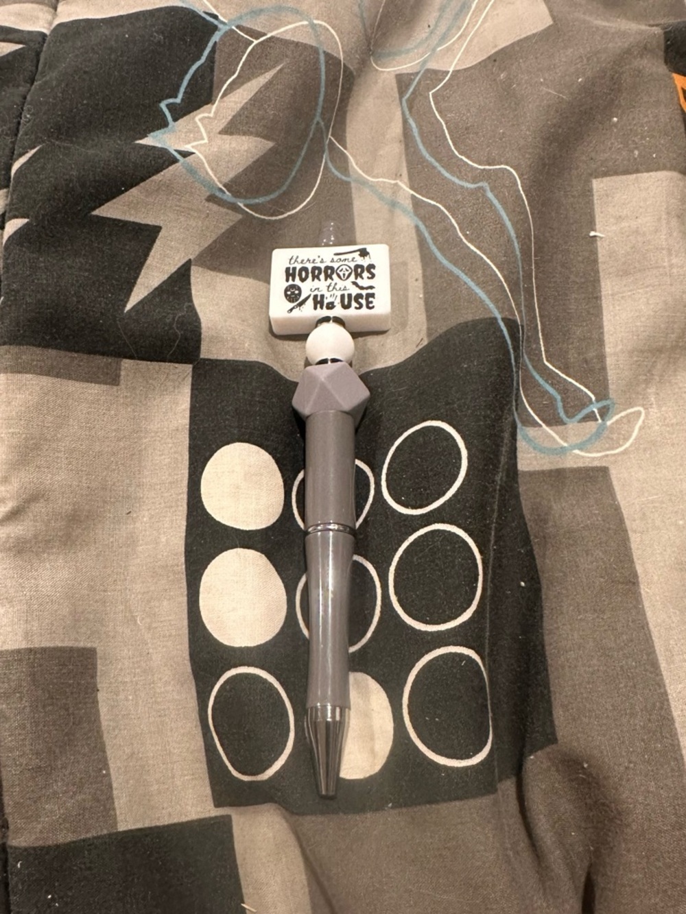 Gray Novelty Pen with 'There's Some Horrors in the House' Charm